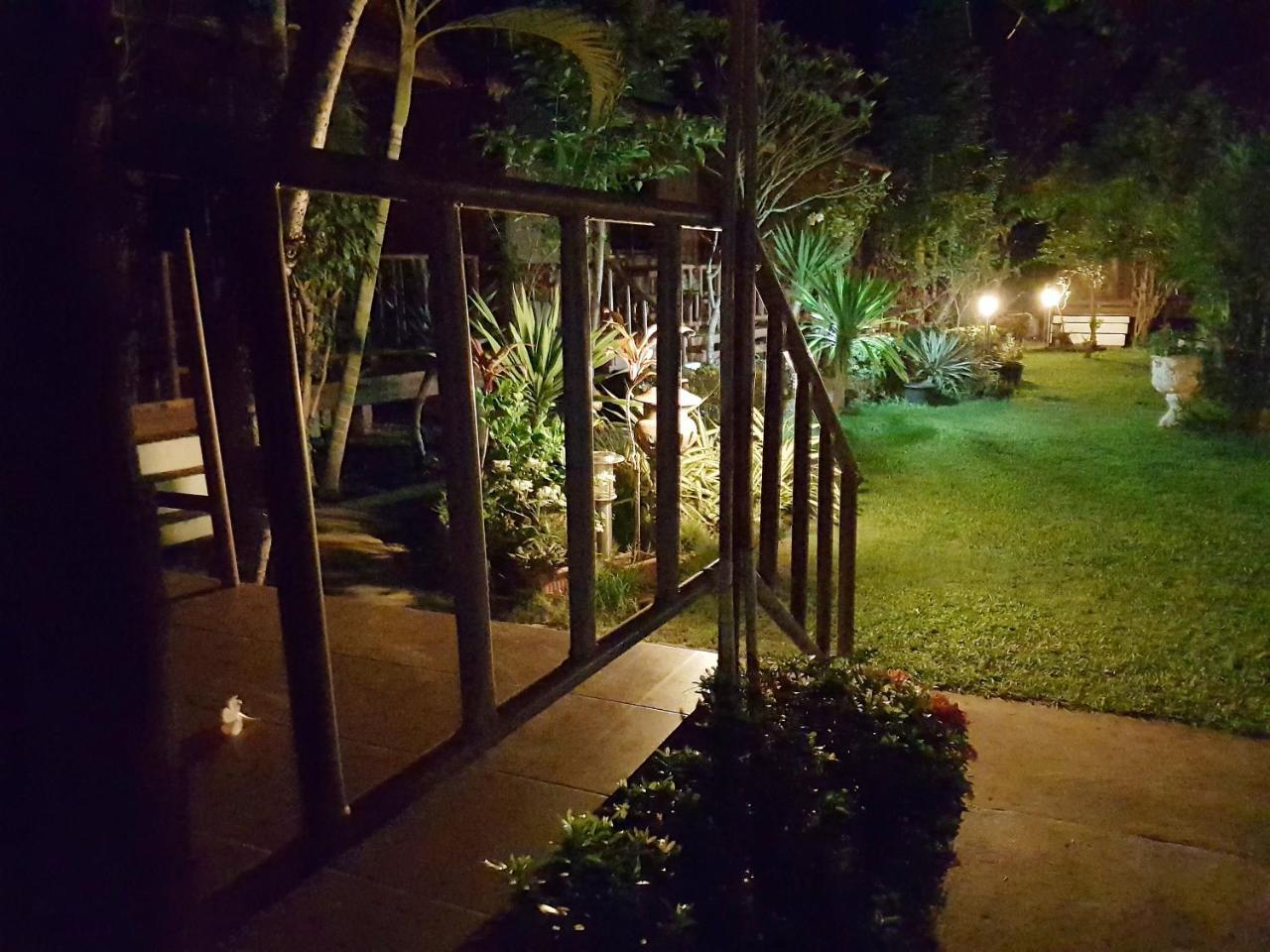 Thai Garden Inn Kanchanaburi Exterior foto